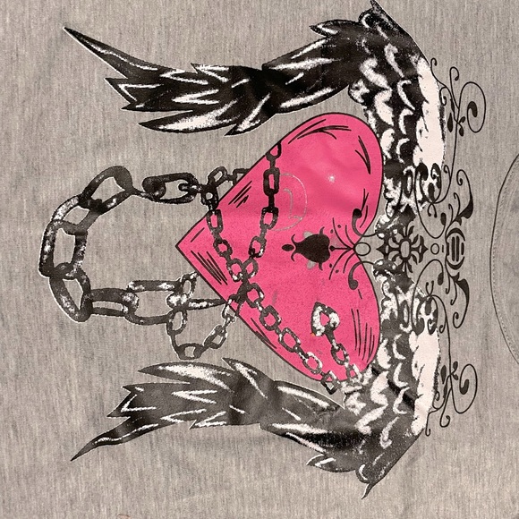 NEW SHEIN Heart chain crop Tee S - Picture 3 of 3